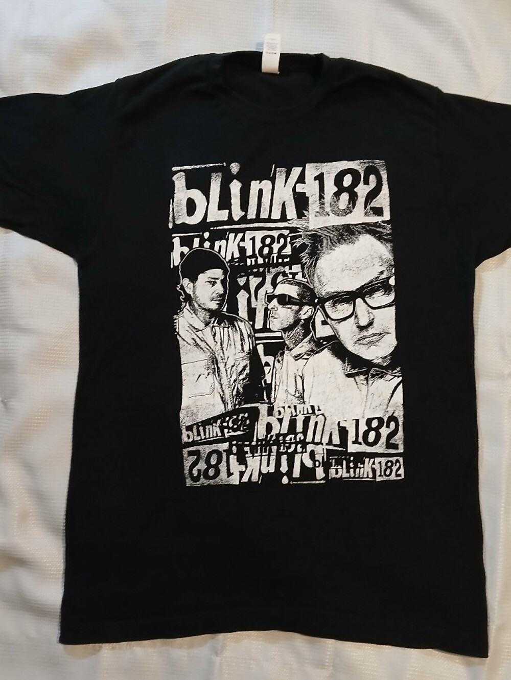 Blink-182 2023/24 Worl Tour Shirt Women's Medium